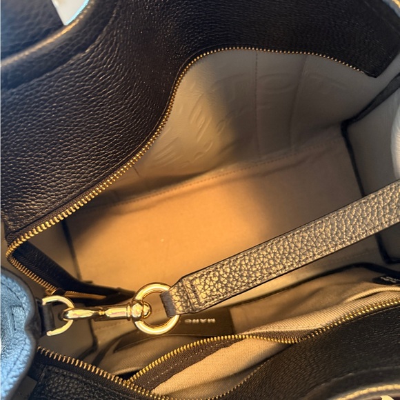 Marc Jacobs THE LEATHER MEDIUM TOTE BAG - Picture 8 of 9